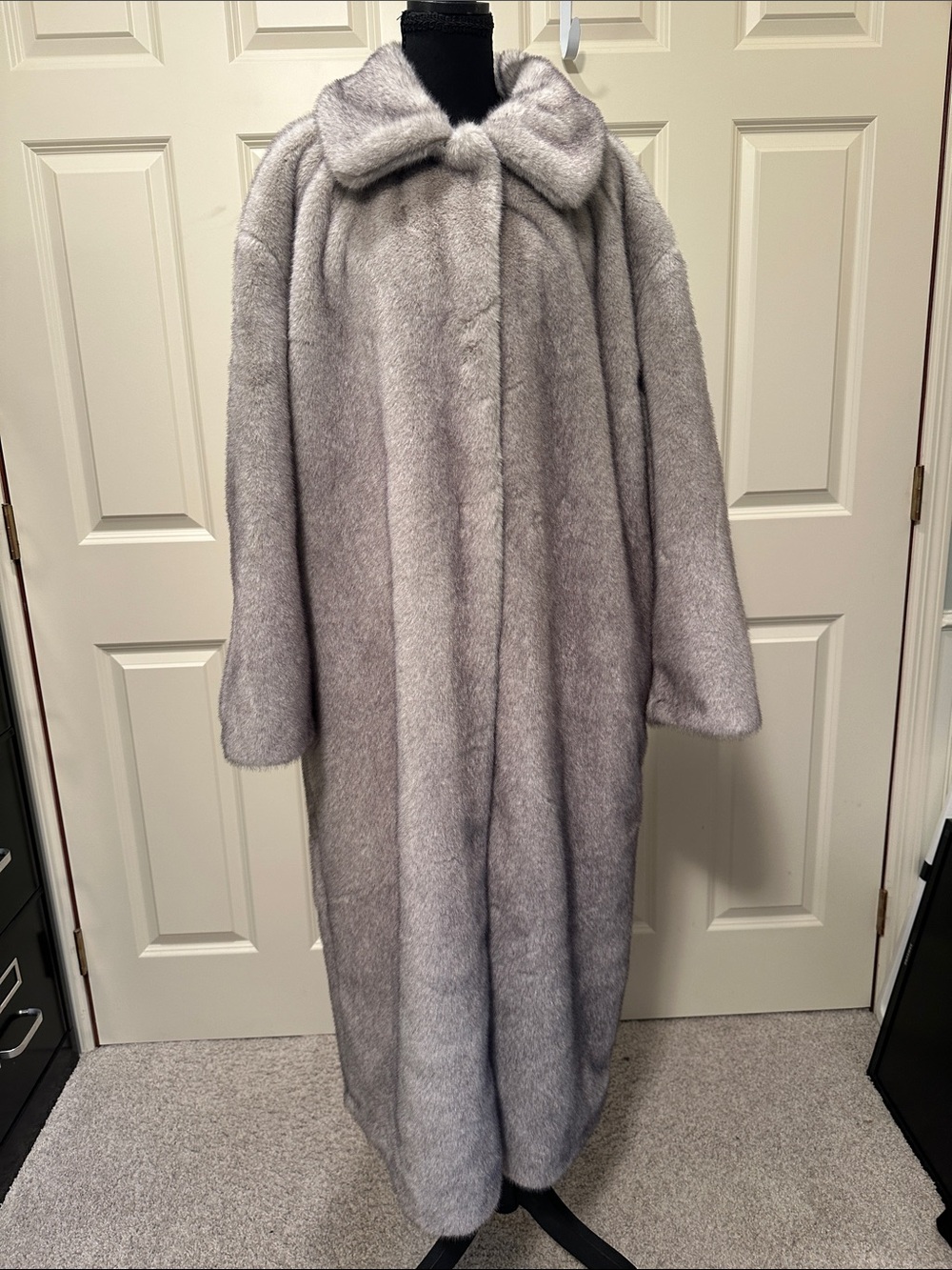 Abercrombie & Fitch Gray Faux Fur Long Coat with Bow Collar
